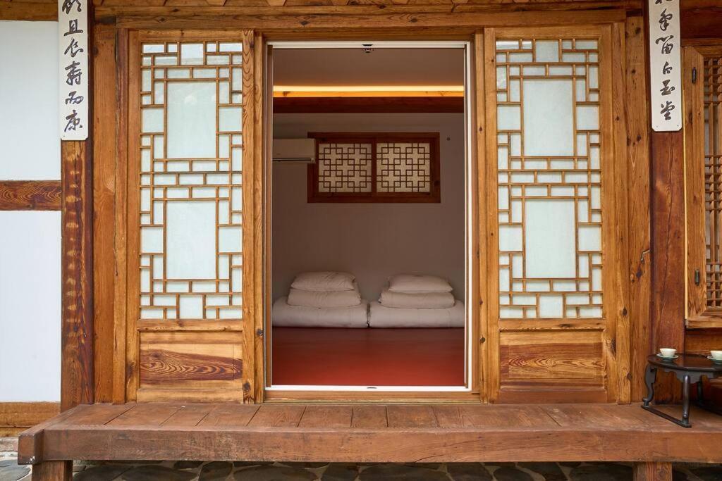 Apartment Hanok Angnid Gongian *