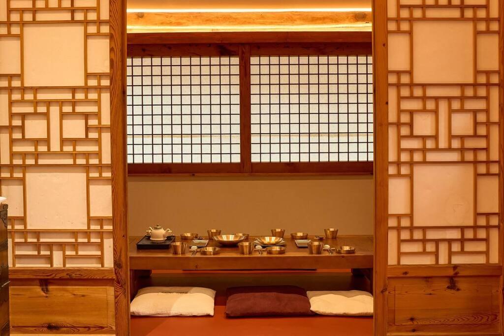 Hanok Angnid Gongian Apartment Seoul